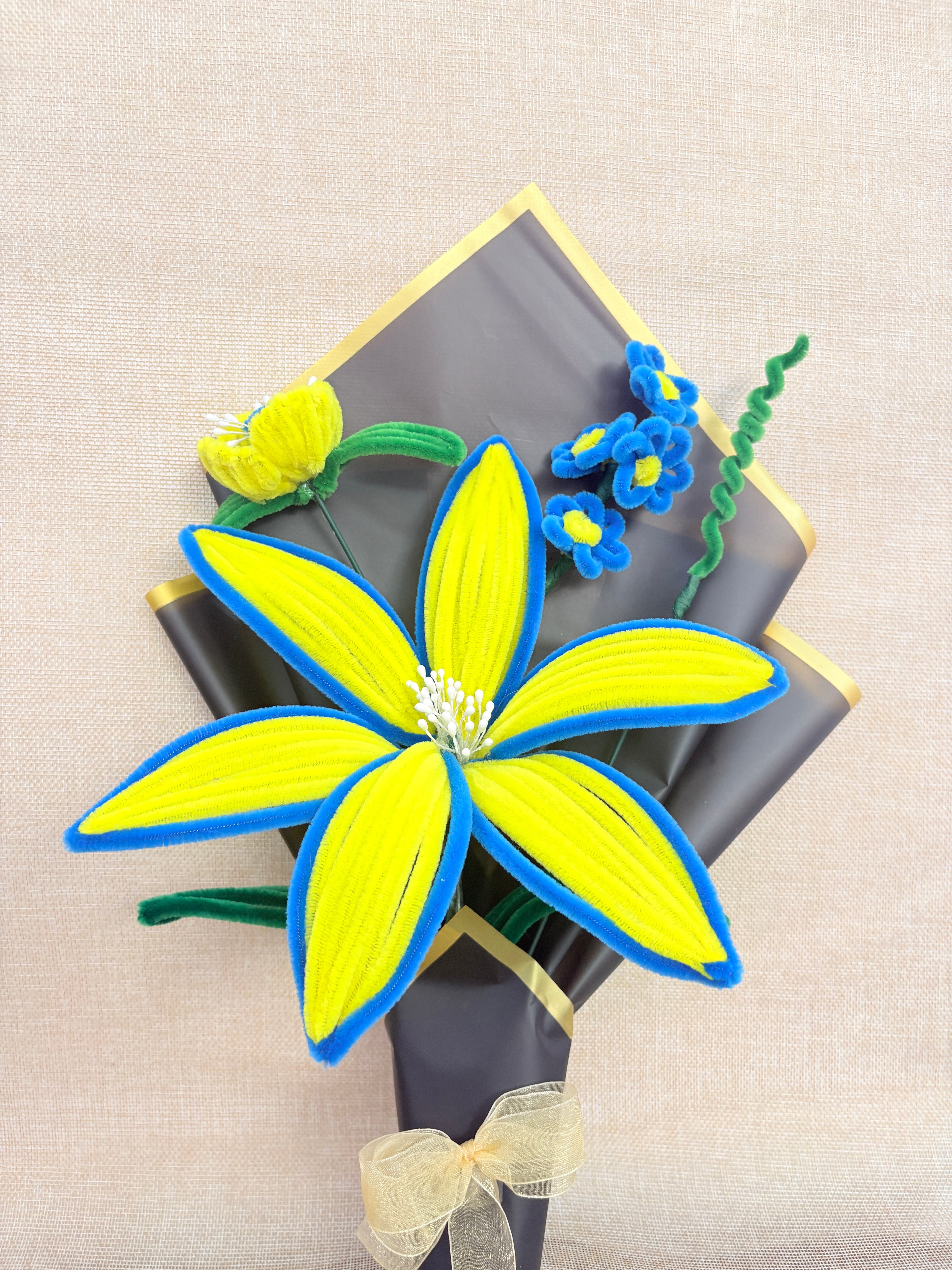 The Vivid Sky Lily Bouquet