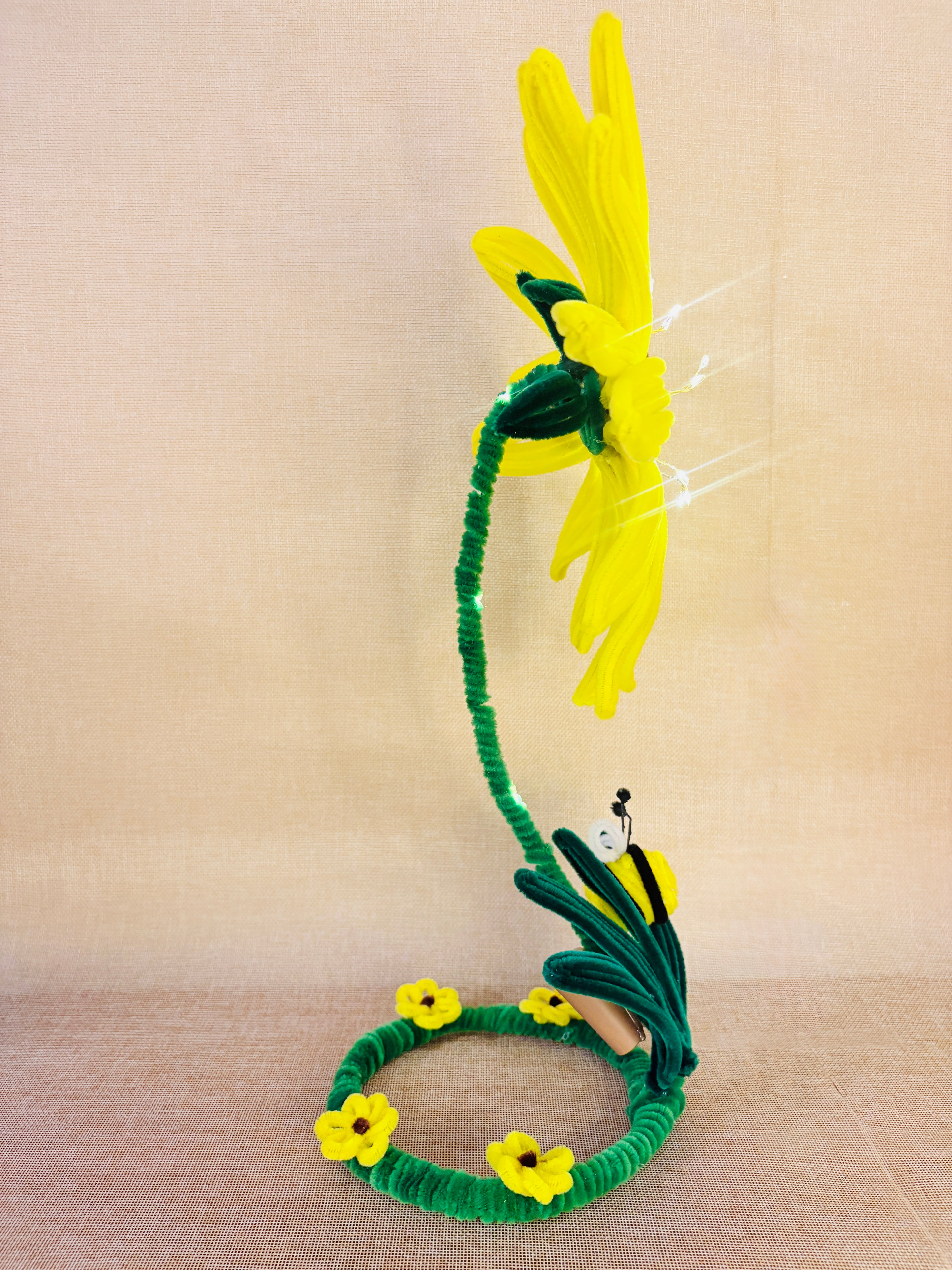 The Radiant Sunflower Lamp